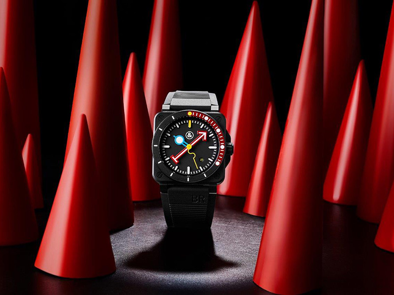 علامة  Bell & Ross تطرح ثلاث ساعات من السيراميك الأسود بالتعاون مع آلان سيلبرستين